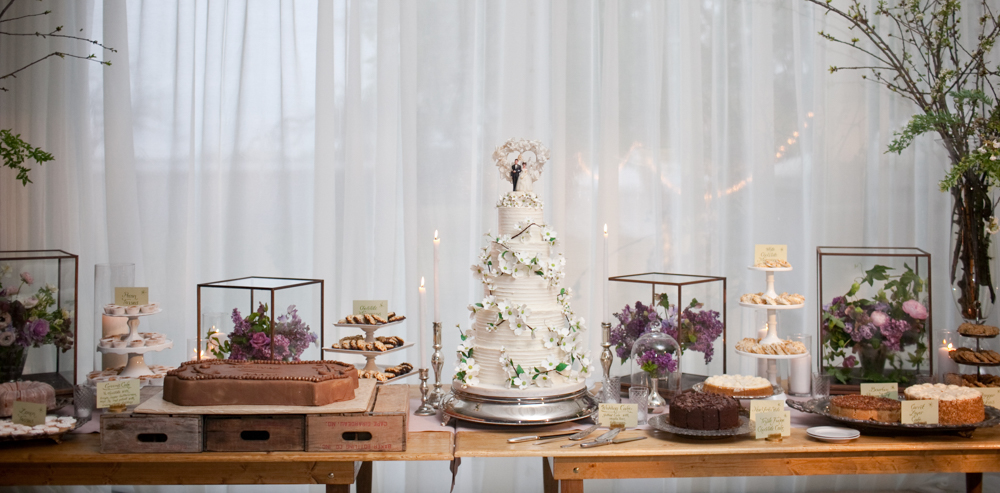 23_romantic-spring-ranch-wedding-cake-dessert-table