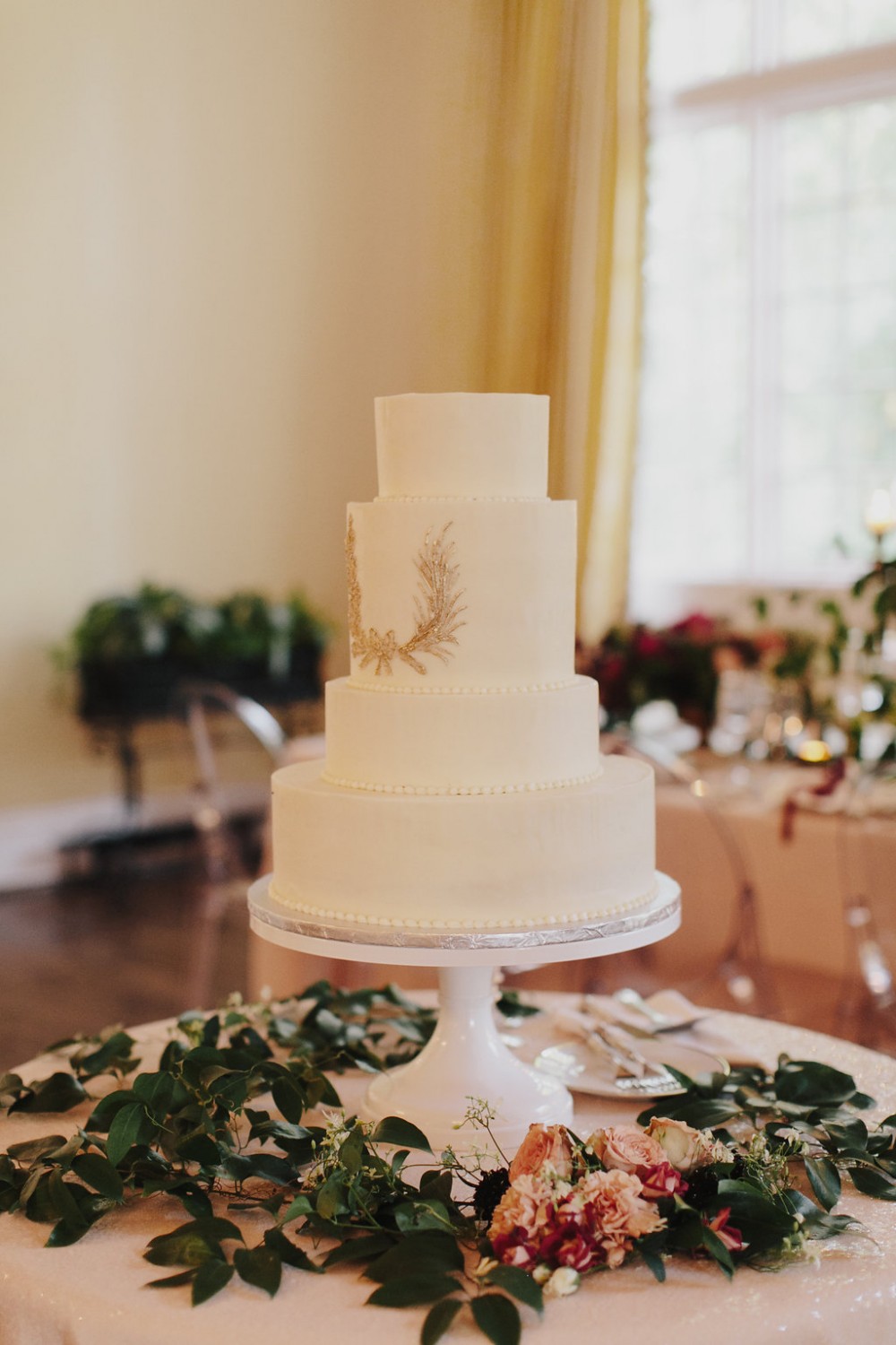 custom-crest-wedding-tiered-cake-autumn wedding in indianapolis on Snippet & Ink